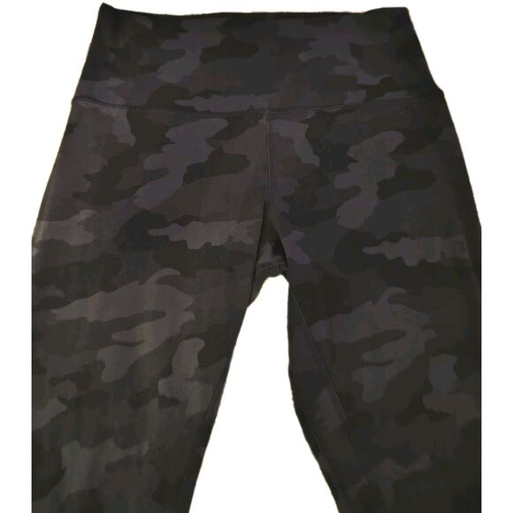 Lululemon Align High Crop Leggings Camo Size 10 - Picture 7 of 8